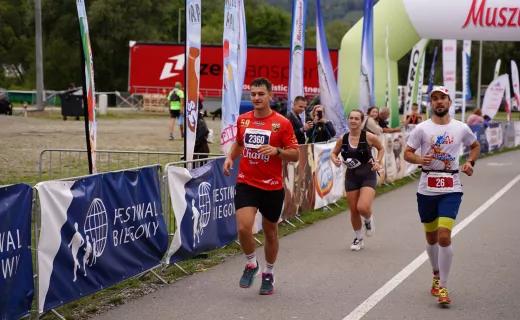 Nie pozostawili złudzeń! W tym roku Bieg Górski na 11 km należał do nich [WIDEO] - 198
